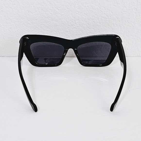 New! 2 Pack Kenna Cat Eye Sunglasses Black Brown Tortoise Shell Bundle